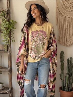 Pink Floyd Graphic Kimono Tee